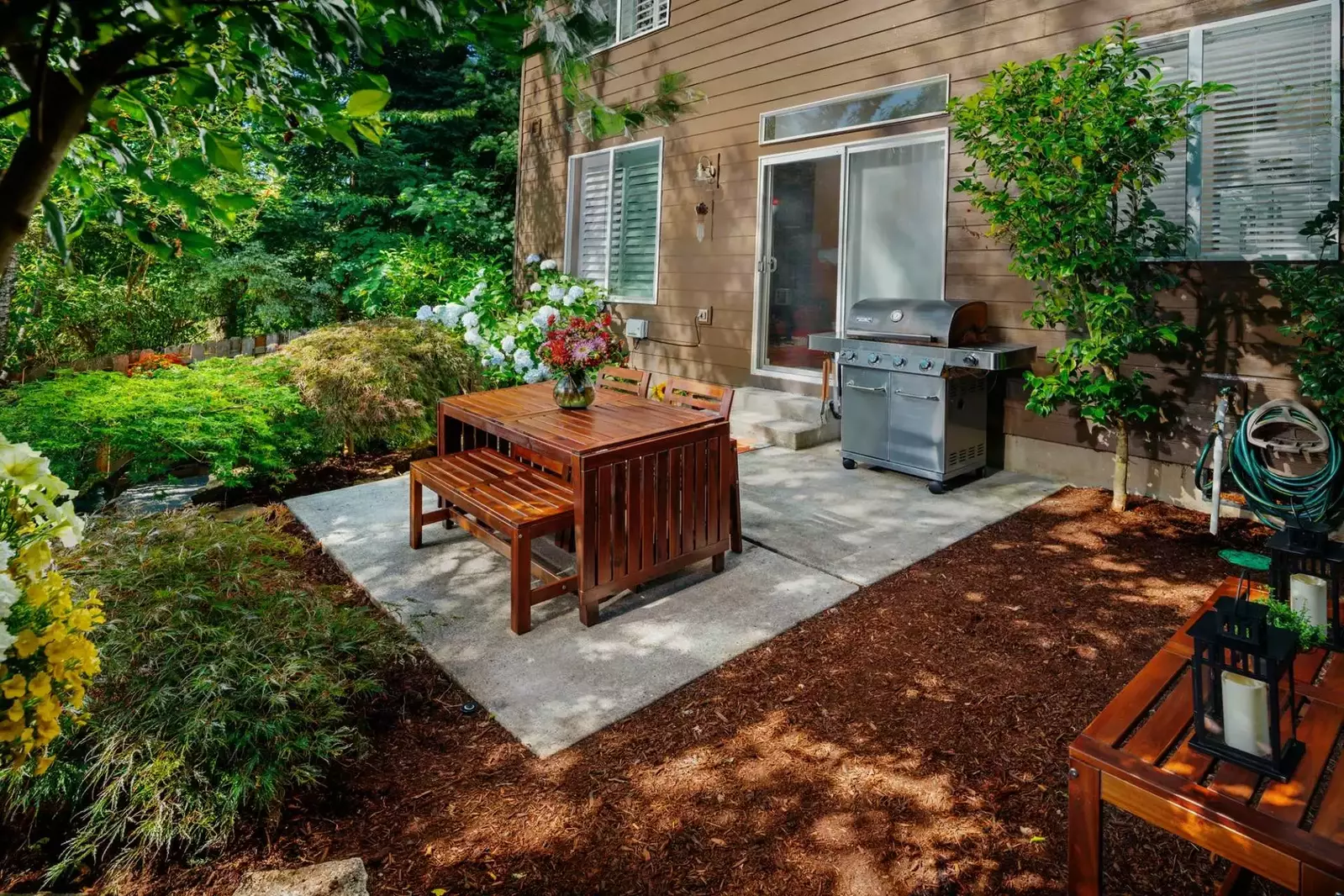 The backyard is gorgeous and was a perfect place to sit for early morning coffee or late afternoon wine.  -Joan