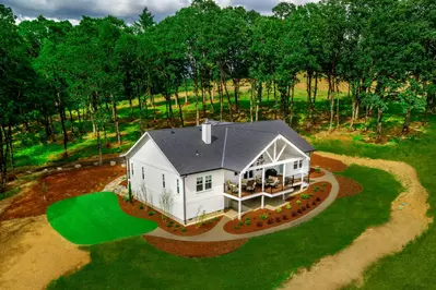 Absolutely beautiful and I couldn’t imagine a place more perfect! My family and I had the perfect getaway.  -Ava