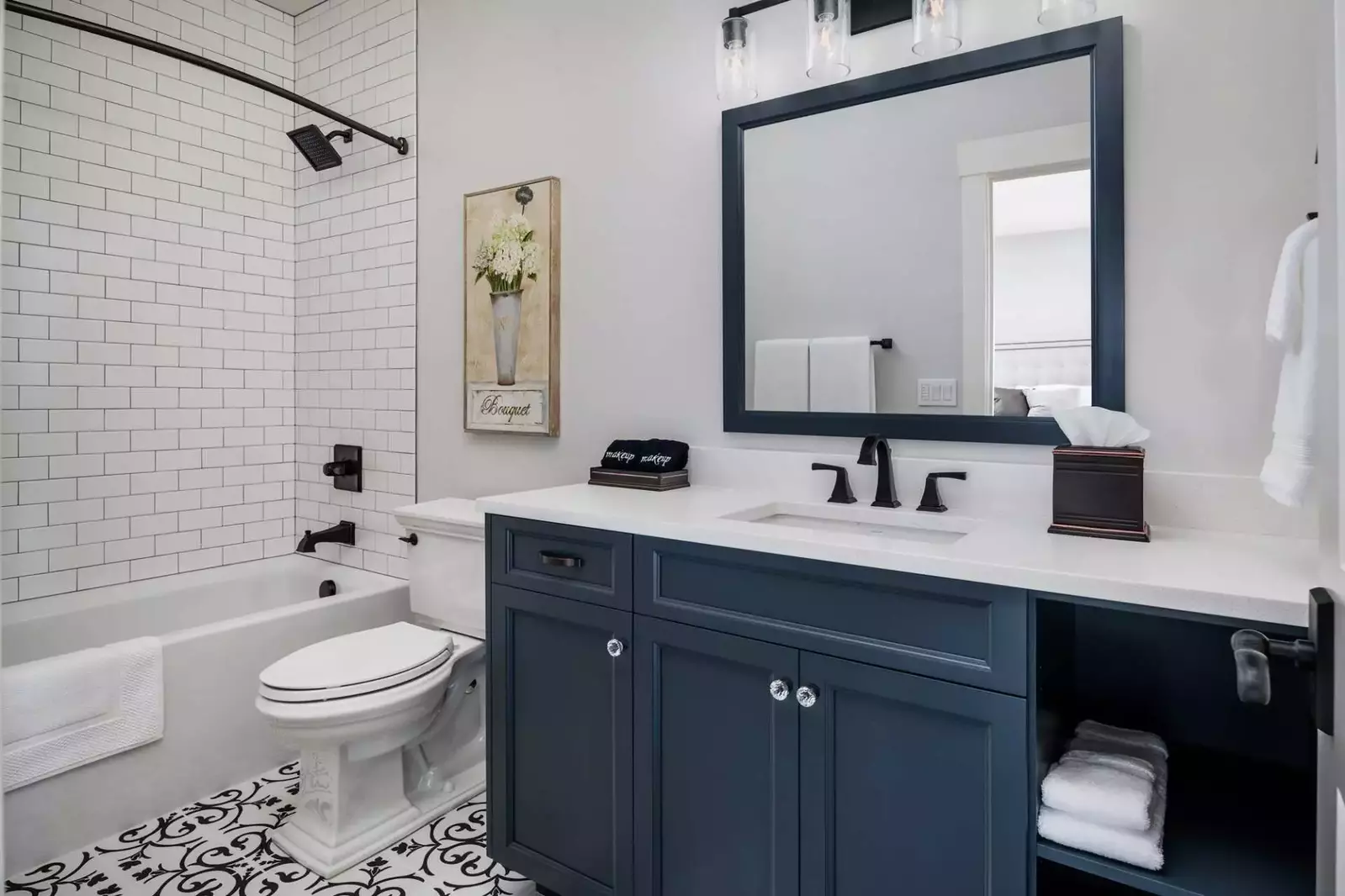 With 3.5 bathrooms everyone staying here has ample privacy.