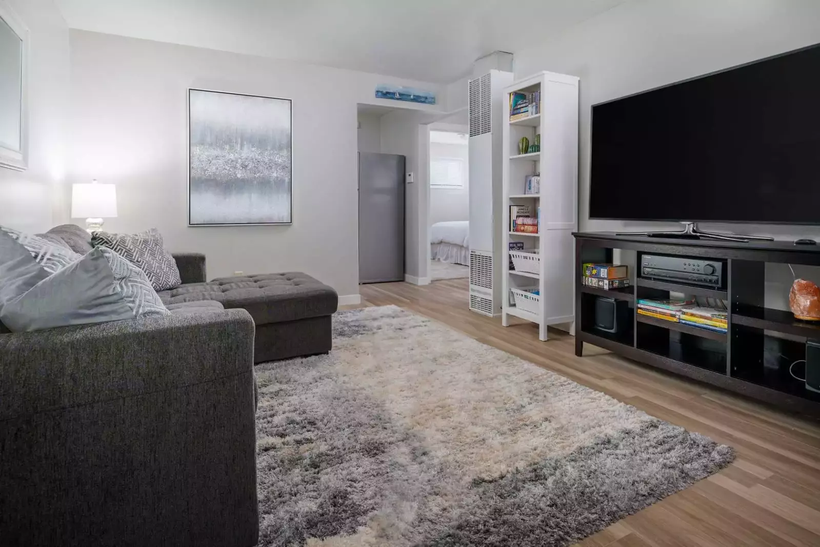 Welcome to Walnut Bungalow East! Please enjoy this charming rental in the heart of Hillsboro.