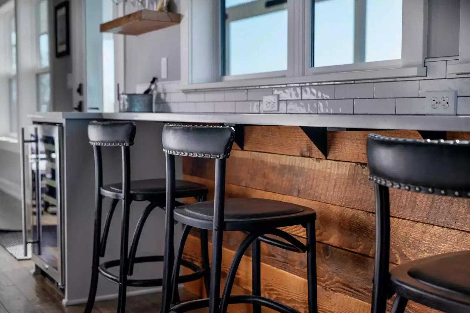 Whether it's coffee in the morning or wine in the evening, the views from this bar are breathtaking.