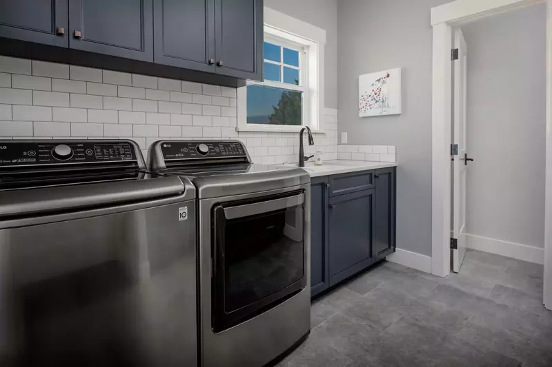 This rental has an up to date washing machine and dryer for guest use.