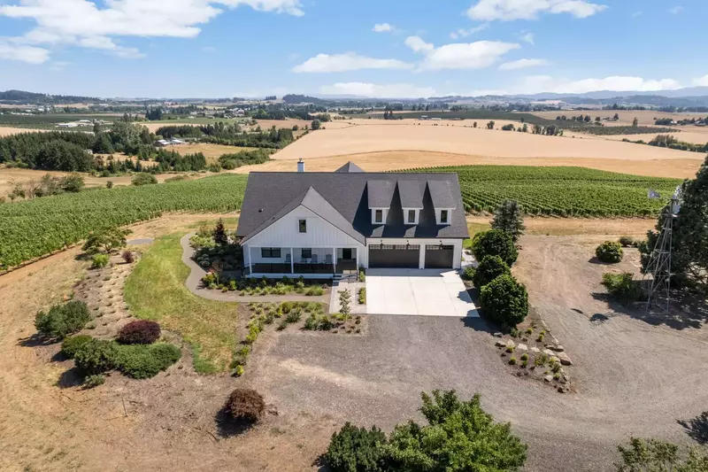 "The Gables is amazing! Great for couples. Living areas and outdoor spaces are comfortable and upscale."-Kevin