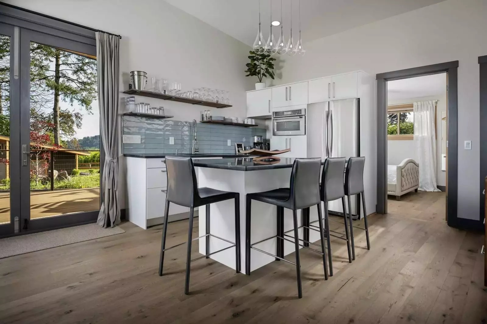 "The kitchens were well stocked for cooking and entertaining." - Lorri