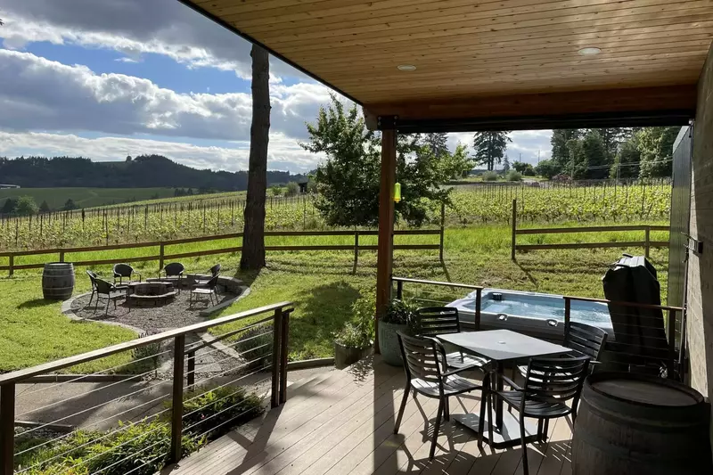 "Walking distance to great wineries and into town. Great views of Oregon wine country from the back deck." - David