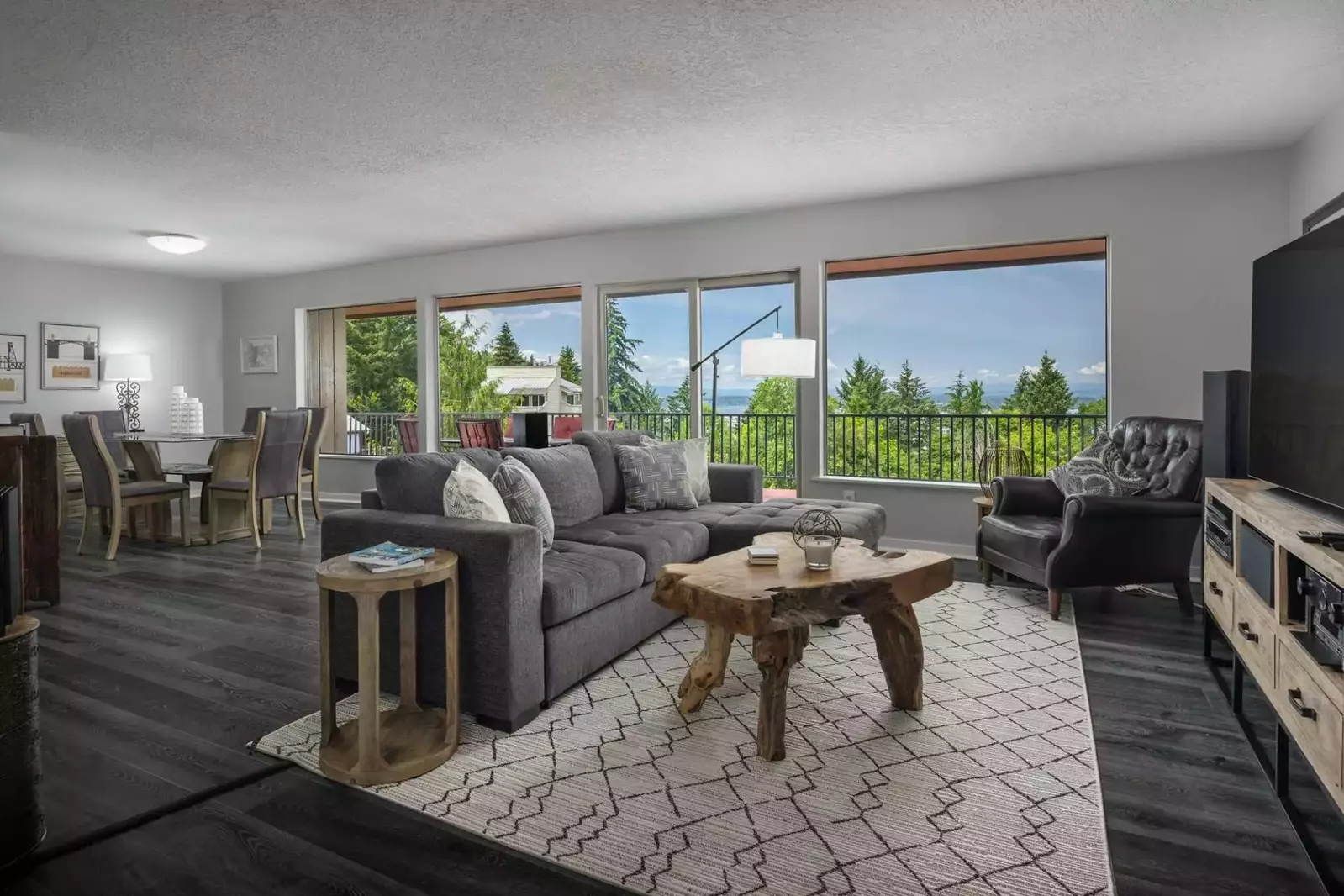 Welcome to Luray Terrace! Please enjoy this one of a kind Portland escape!