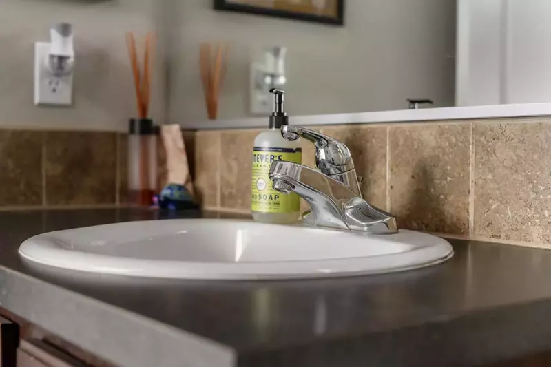 We sat on the backyard patio & enjoyed the sunset with drinks. Lots of good amenities at the house- 2.5 bathrooms, laundry center & more! - Carmalita