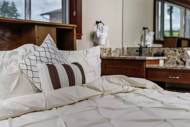 It’s a beautiful home with the most comfortable beds.  -Rochelle and Evan