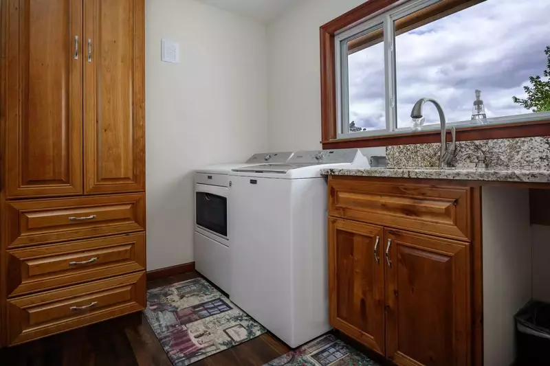 This rental has an up to date washing machine and dryer for guest use.