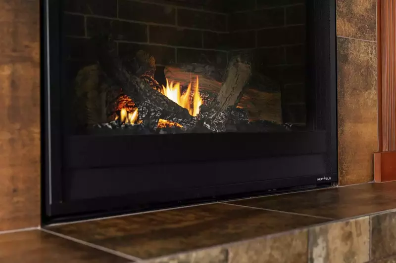 Get cozy around the fireplace after a day exploring the Willamette Valley.