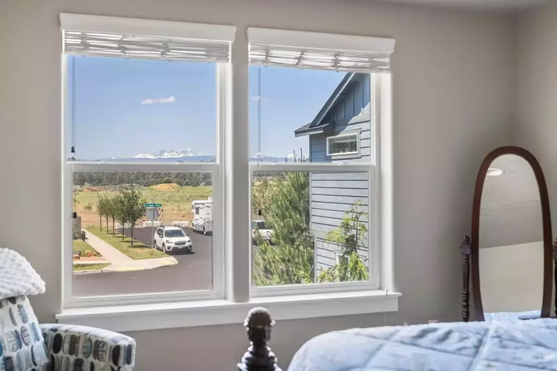 Enjoy excellent views of the mountains.