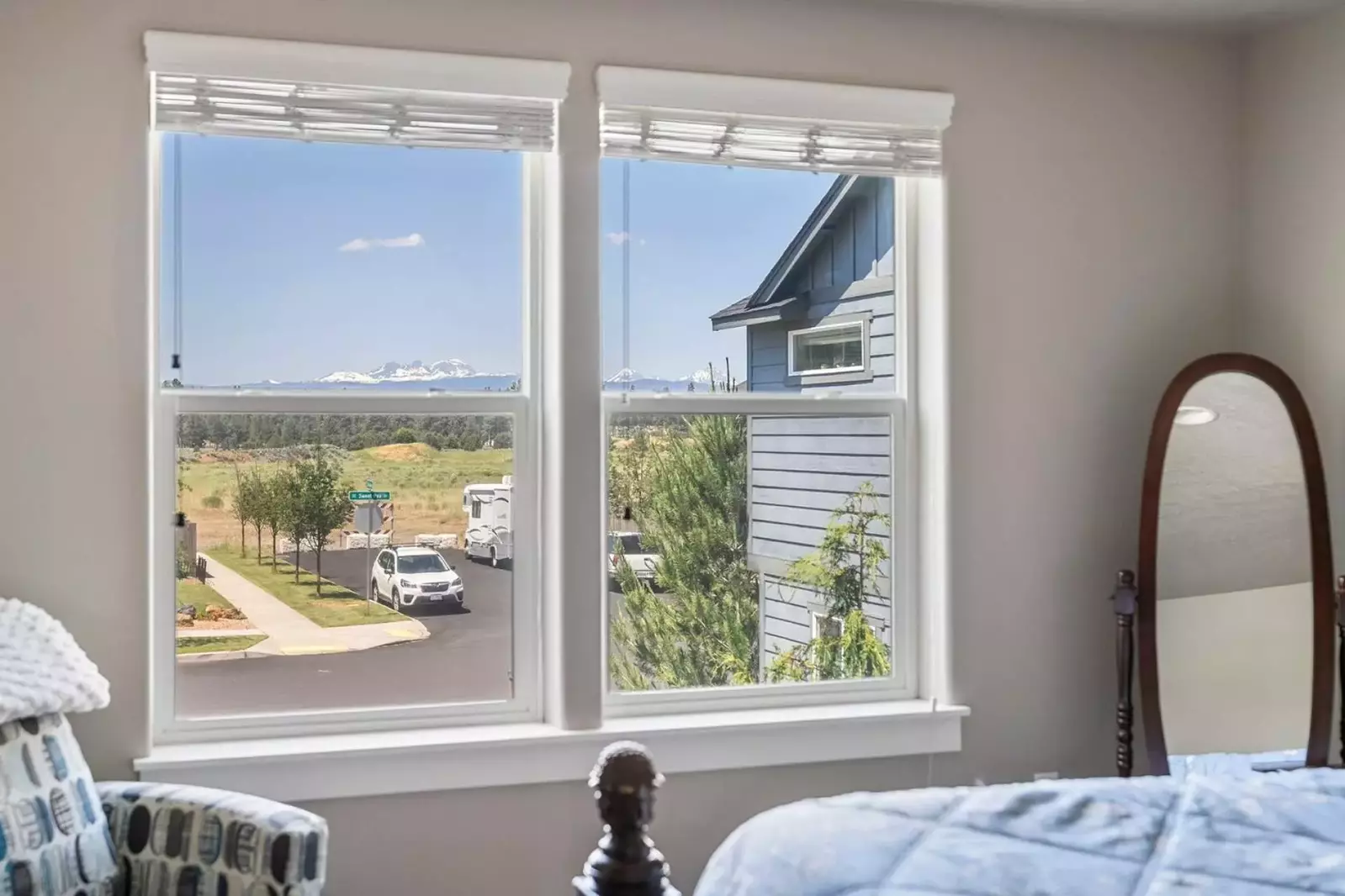 Enjoy excellent views of the mountains.