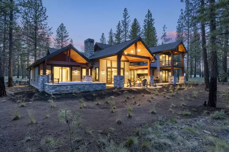 Elk Run Retreat is nestled amongst the trees of Central Oregon.