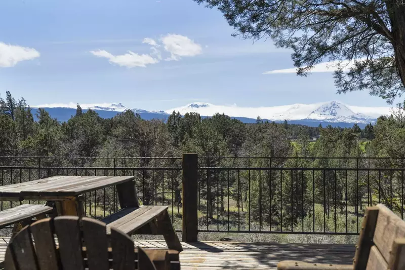 The Three Sisters are some of Oregon's most beautiful mountains. They are only a short drive away!