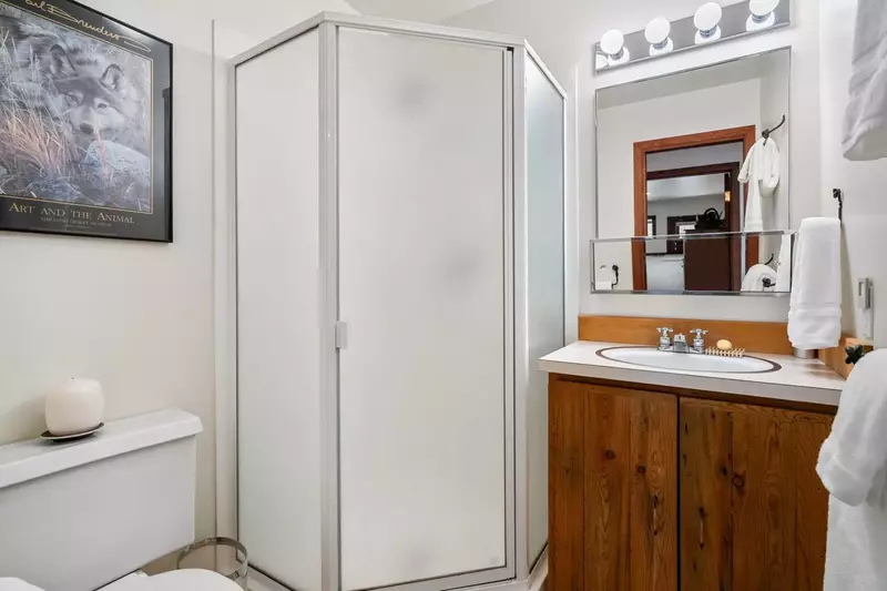 All the showers are well built with excellent water pressure.