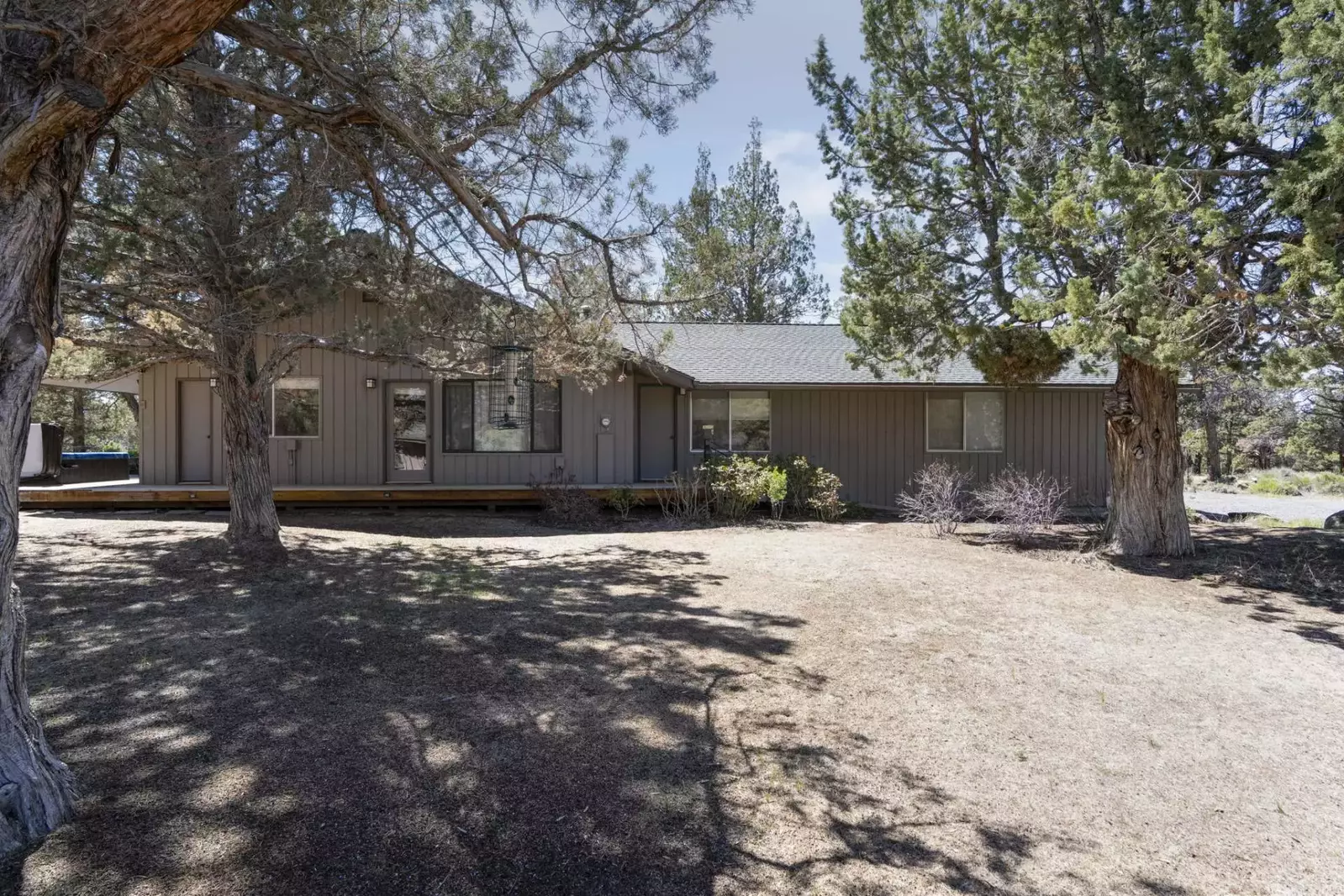 This forested escape is ready to host you! Book Sagebrush and make memories that will last a lifetime.