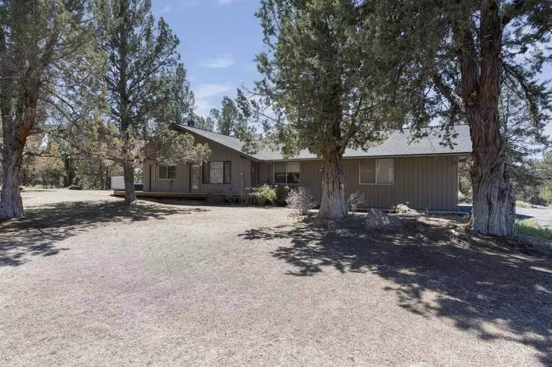 Sagebrush is a short drive South of the cute town of Sisters, Oregon.