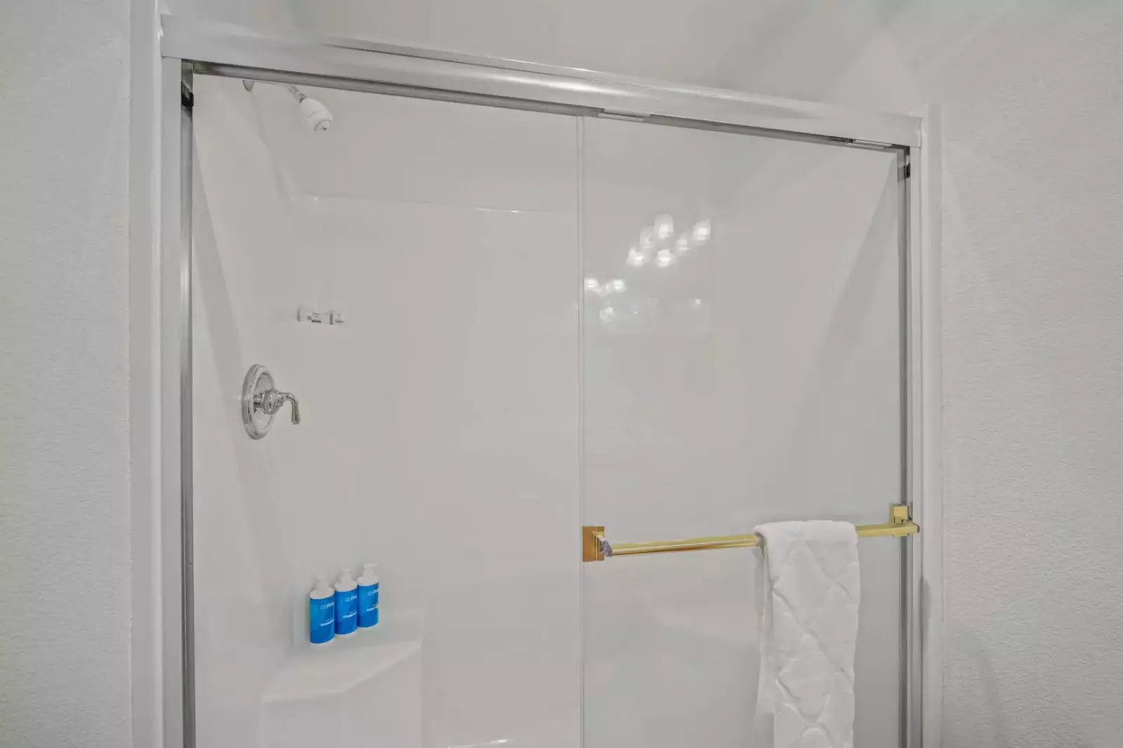 Second primary bedroom's private bathroom shower.