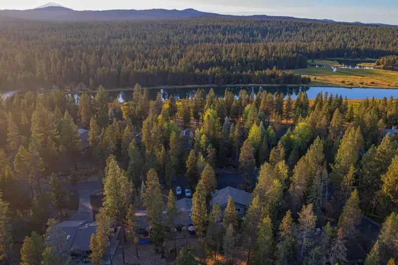 Deschutes River aerial view
