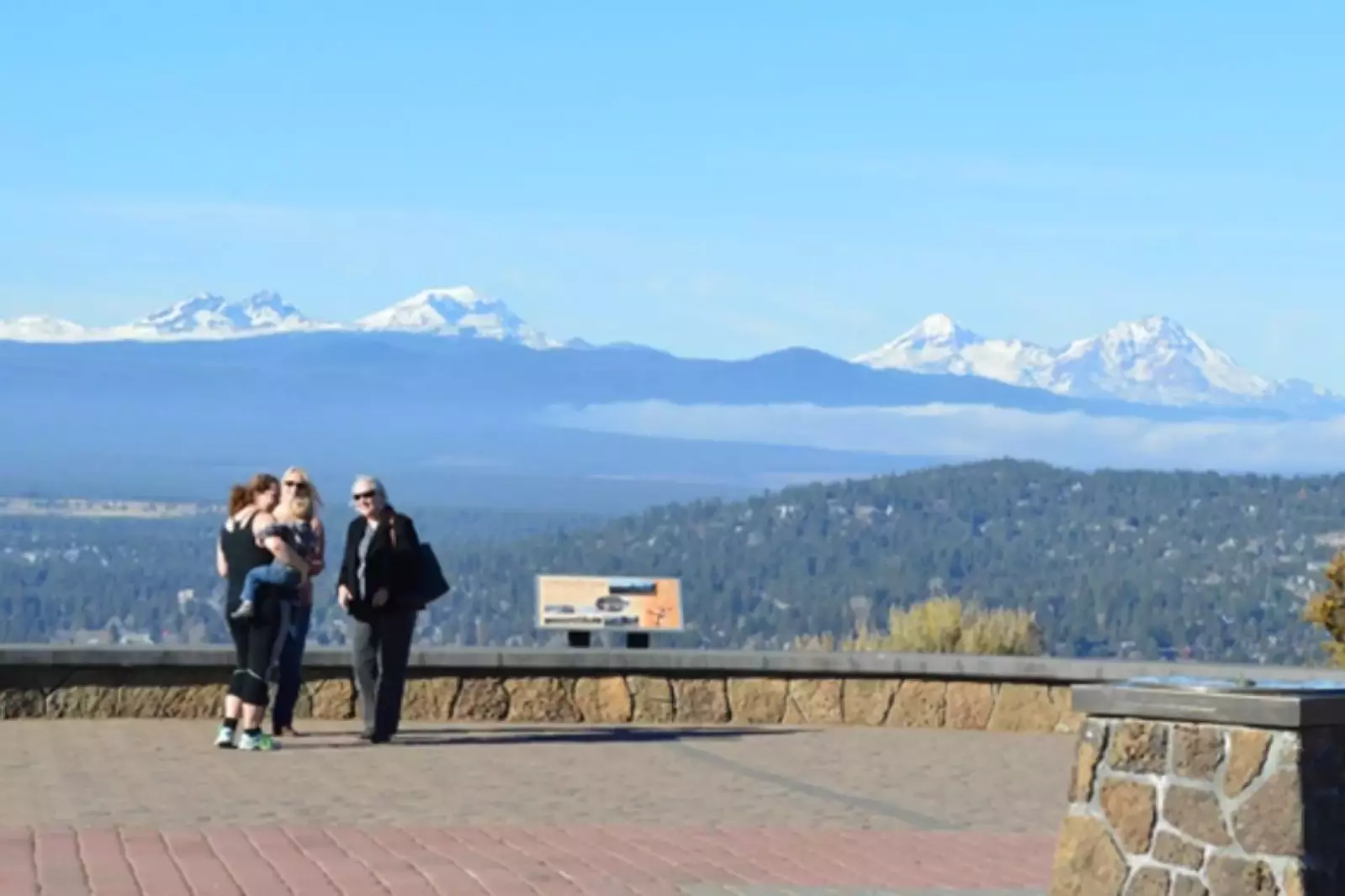 Pilot Butte Neighborhood Park (State Scenic Viewpoint) - Just north of the home. Drive or walk the Larkspur Trail
