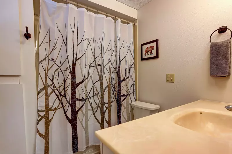 "Cute and cozy house in a nice neighborhood in Bend!" - Abby