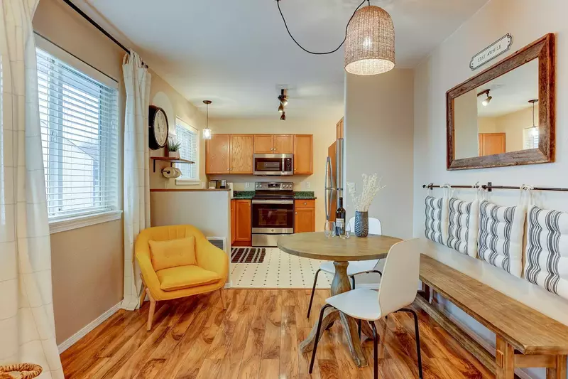 "Loved the location! Easy access to everything. Very comfortable and clean" - Madison