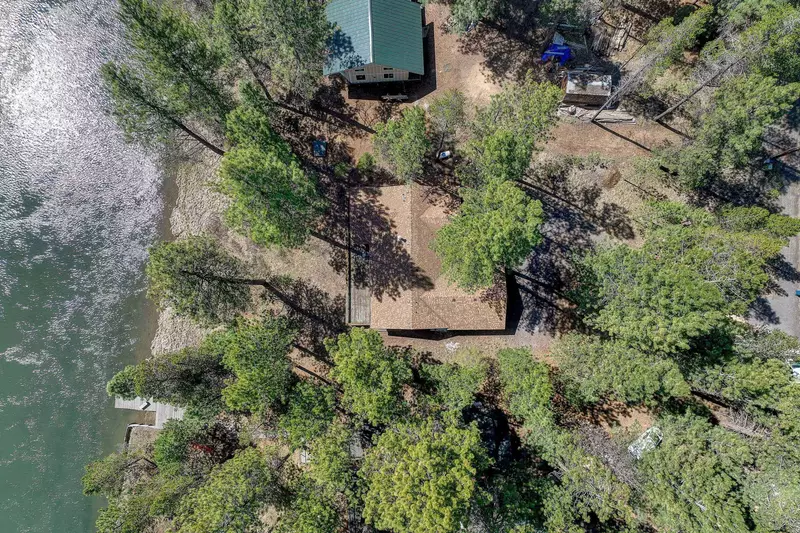 "Great place on the Deschutes. Loved the view of river from the inside and the deck. Well stocked house. We would rent again." - Tanya