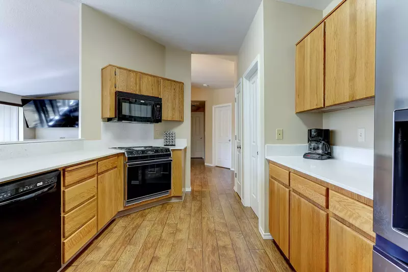 Cook a delicious meal in this fabulous kitchen.