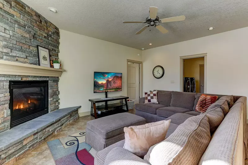 This modern home is located and equipped for an extended family or multiple families to maximize their enjoyment of Central Oregon.