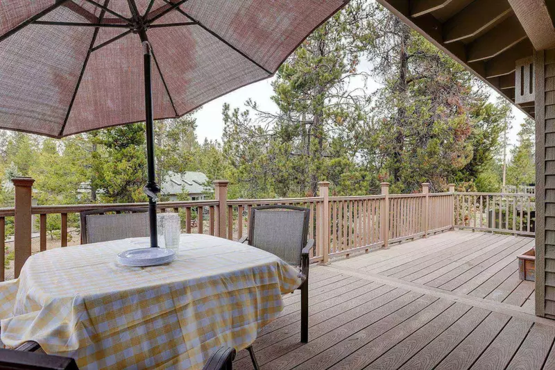 Take your burger outdoors and enjoy the sunset.