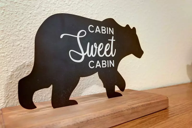 "Great stay in Sunriver! The home surpassed our expectations. It was super clean and exactly as described. " - Leslee