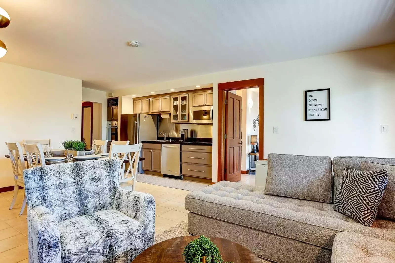 "We love this unit! Spacious and clean. Great communication with staff and would highly recommend this unit." - Stephanie