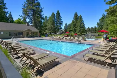 Pool & hot tub heated year round