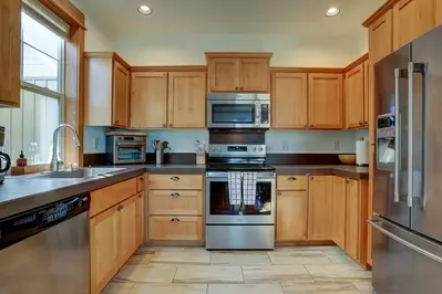Cook a delicious meal in this fabulous kitchen.