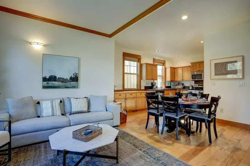 "We loved that the outdoor patio is shaded for most of the day. The two living rooms are a bonus for a bigger group!" - Andrea