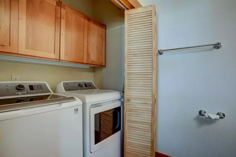 This rental has an up to date washing machine and dryer for guest use.