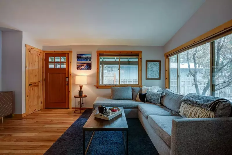 This serene location, a great hub for all of the activities that Bend has to offer