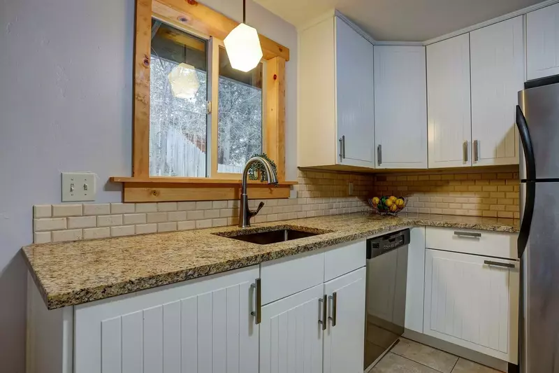 Enjoy the look at the backyard while making breakfast or a lunch for today's hike.