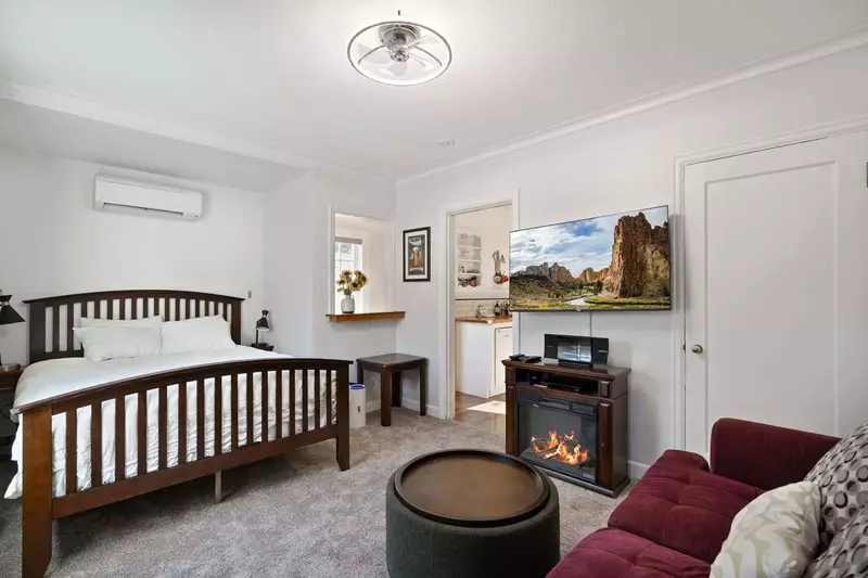 Welcome to Drake Cottage 473! We hope we get to host you at this unforgettable rental in the heart of Bend!