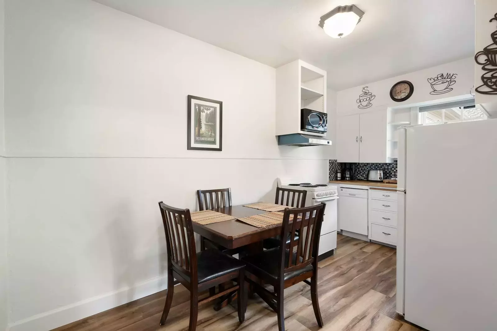 "Great place to rest after a day trip to Crater Lake, Umpqua Hot Springs, or Smith Rock." - Danielle