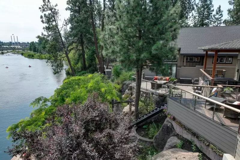 Launch easily from the property and float or kayak to Drake Park.