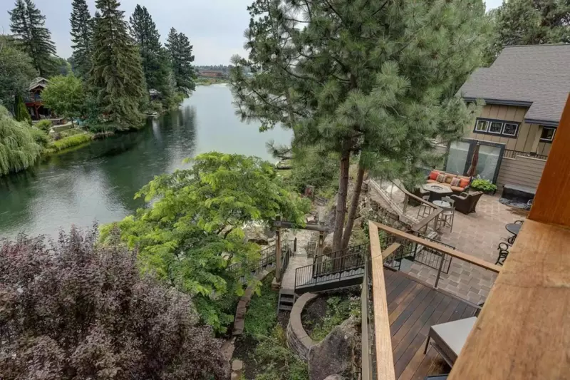 Riverfront Central Estate