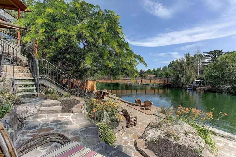 Riverfront Central Estate