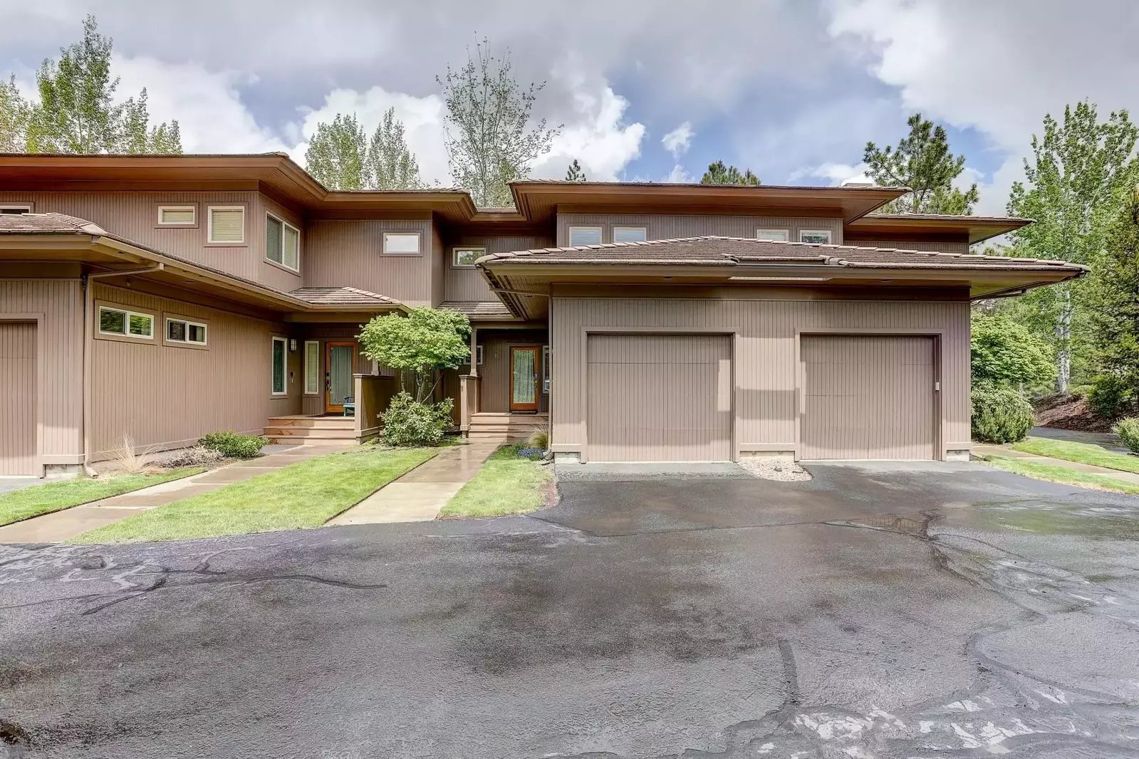 Welcome to Broken Top #22! We hope we get to host you at this unforgettable Bend rental!