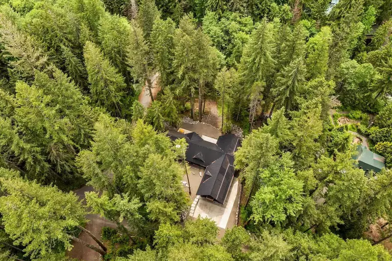 We hope we get to host you at this delightful property. Please reach out to us with any questions. We are happy to answer!