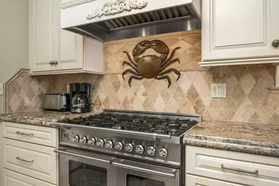 An immaculate and large gas stove and oven. Perfect for preparing a family feast.