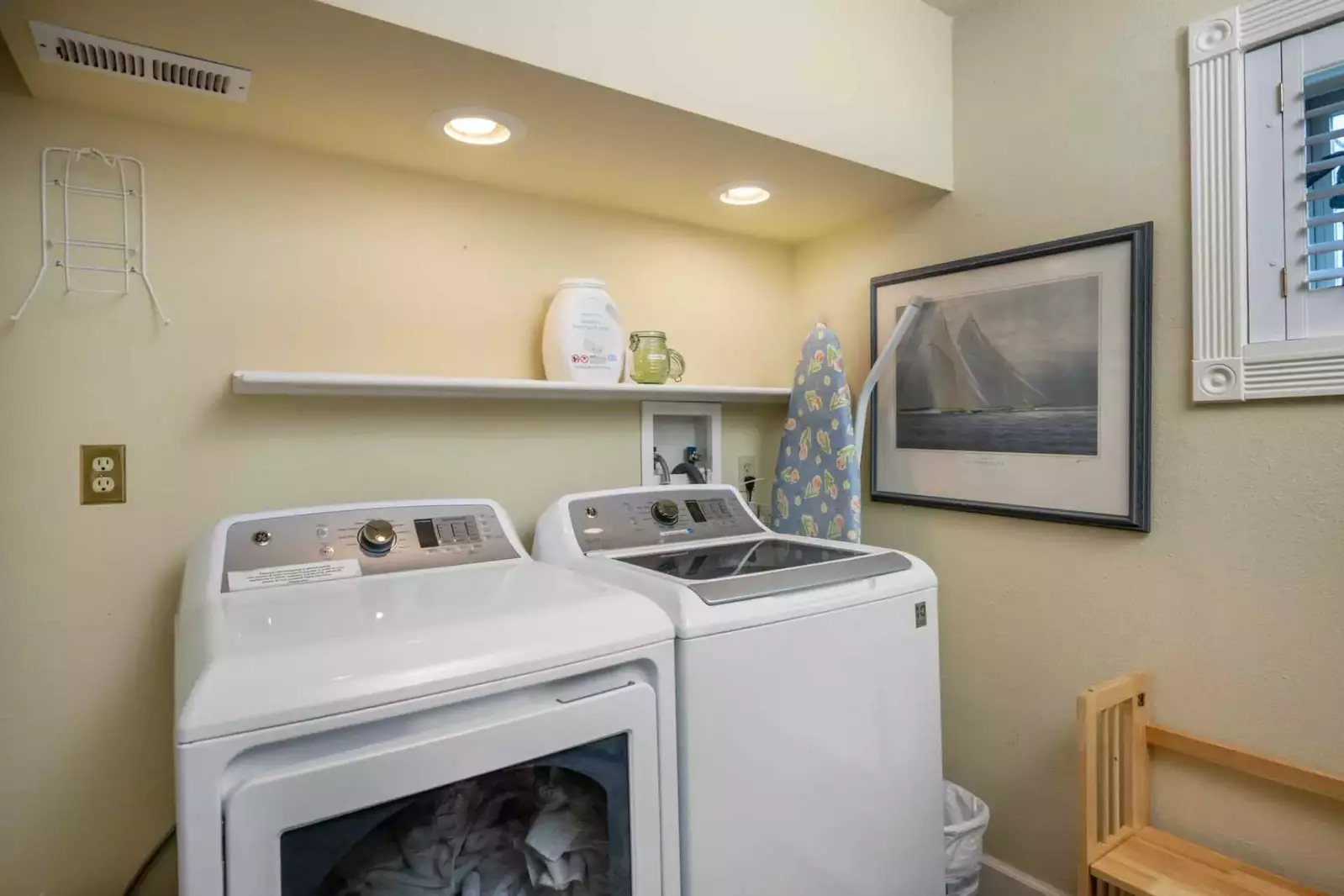 This rental has an up to date washing machine and dryer for guest use.
