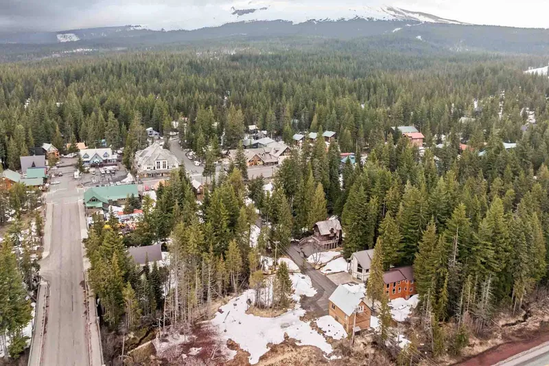 Book Ferry Alltitude Chalet and make memories that will last a lifetime!