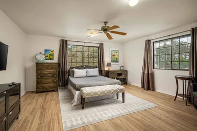 "We had such a wonderful time! Played board games at night! Hot tub was relaxing! Beds were comfortable!" - Anutika
