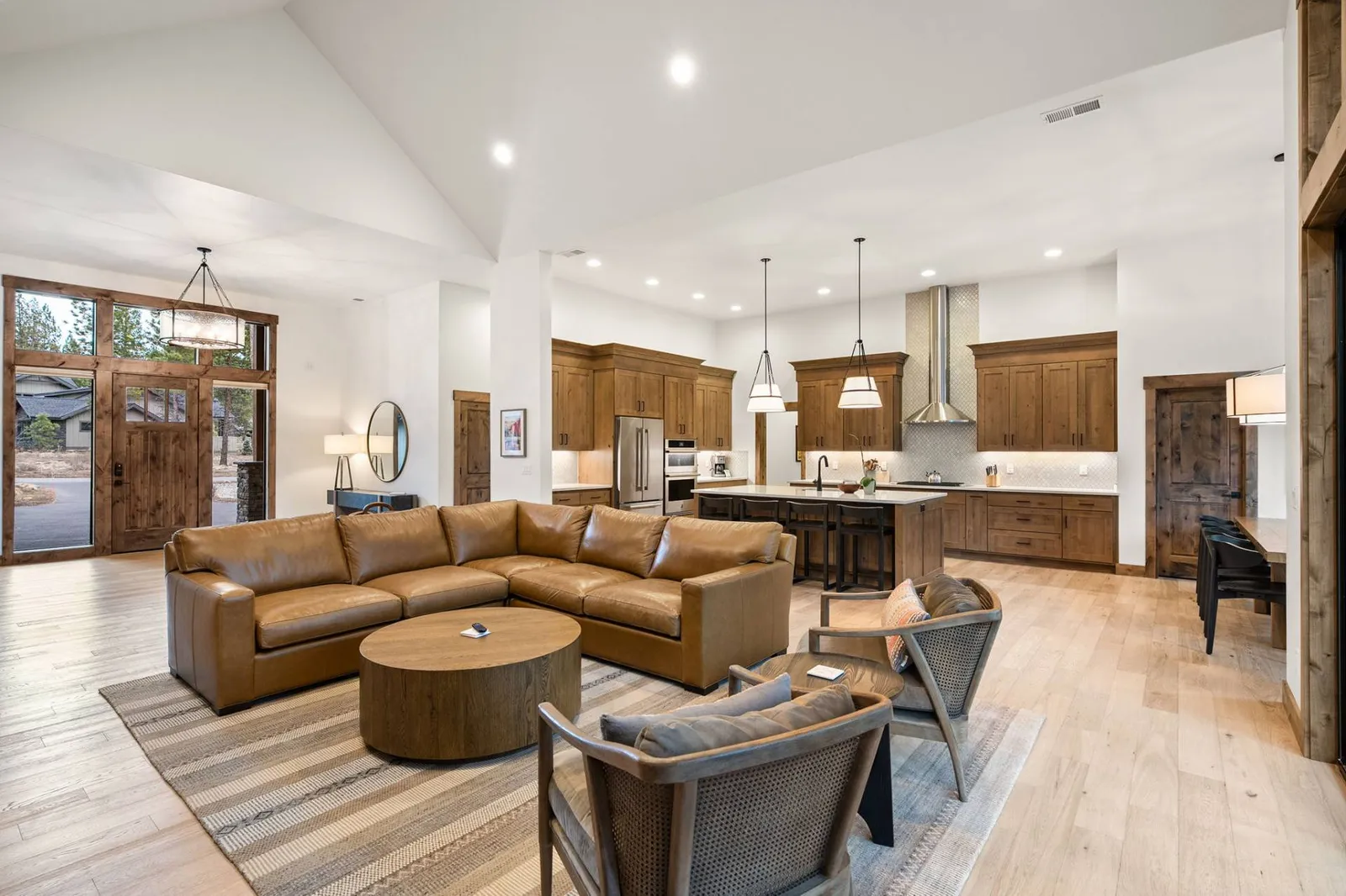 Welcome to Whispering Elk Escape! We hope we get to host you at this unforgettable Sunriver rental!